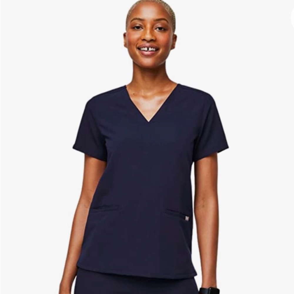 FIGS CASMA TOP